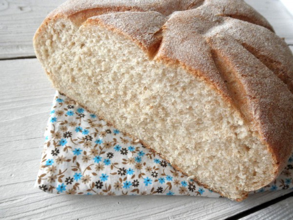 Хлеб из цельнозерновой муки в духовке