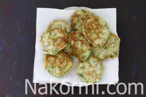 Оладьи на кефире с зеленым луком – кулинарный рецепт